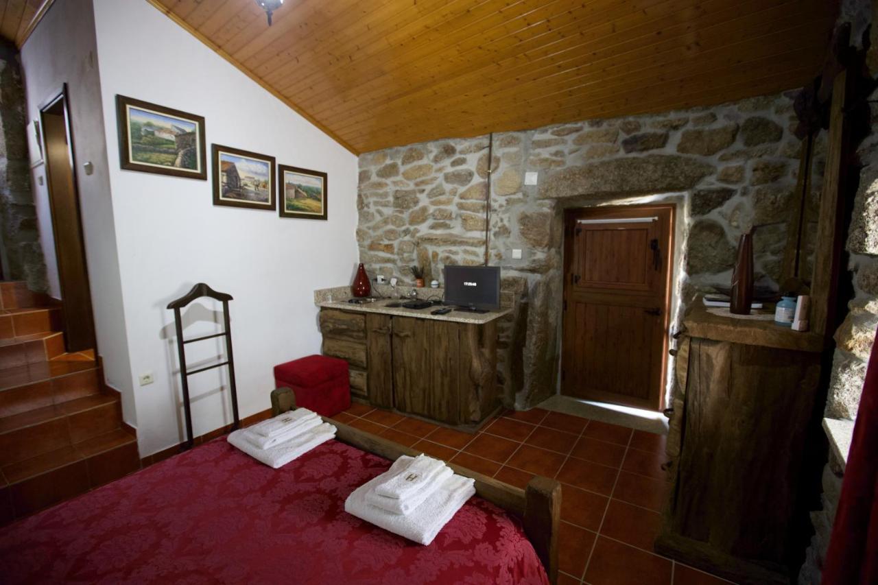 Aldeia Do Codecal Hostal Codecal  Exterior foto