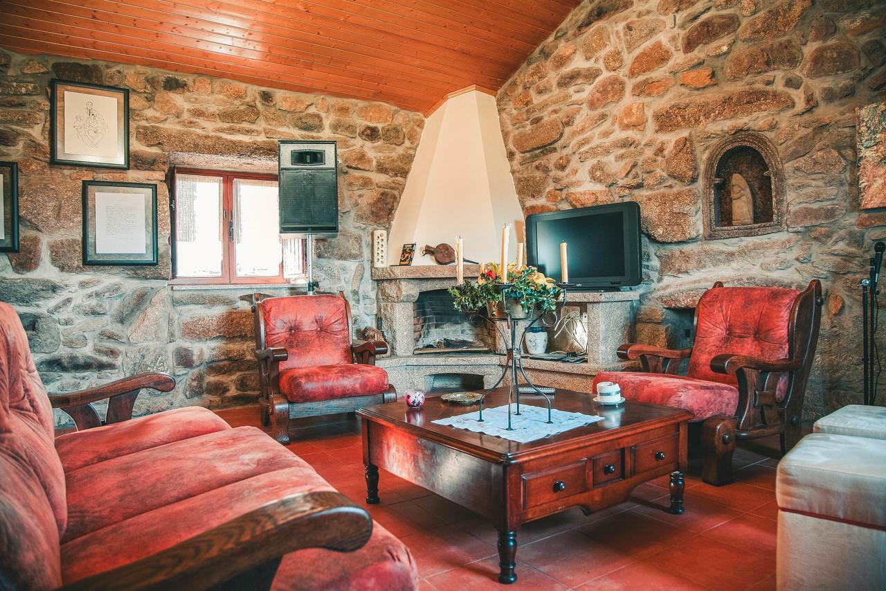 Aldeia Do Codecal Hostal Codecal  Exterior foto