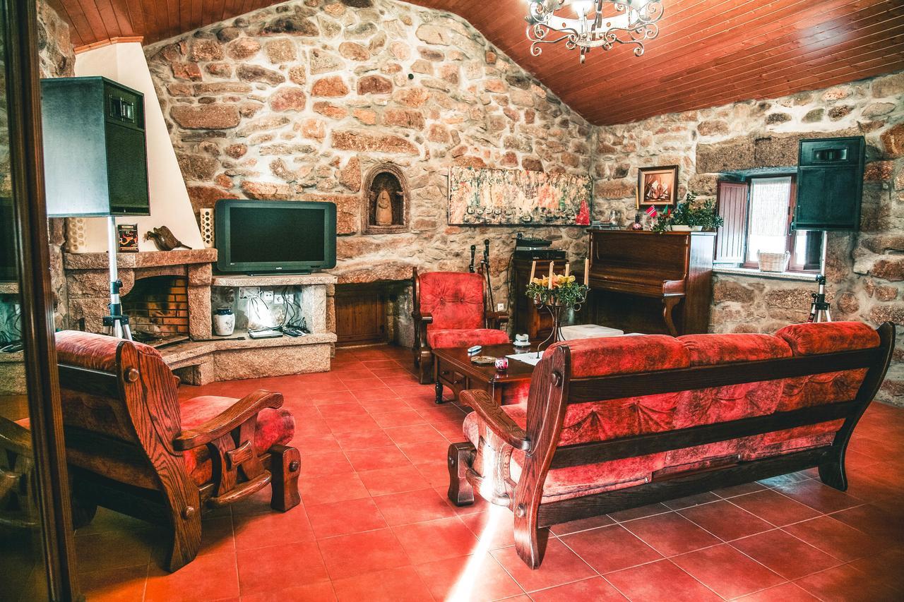 Aldeia Do Codecal Hostal Codecal  Exterior foto
